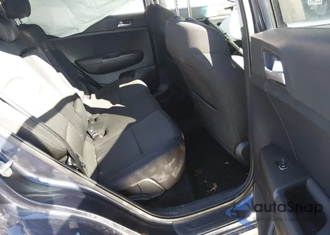 2019 Kia Sportage Lx z USA, uszkodzony, nr VIN KNDPMCAC9K7603987